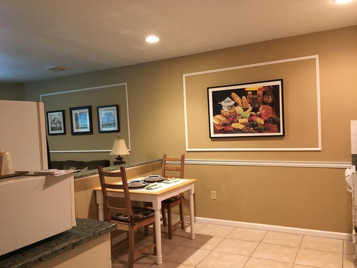 Whitman Motor Lodge Huntington